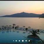 בית נופש Marvelous Seaview קלקן
